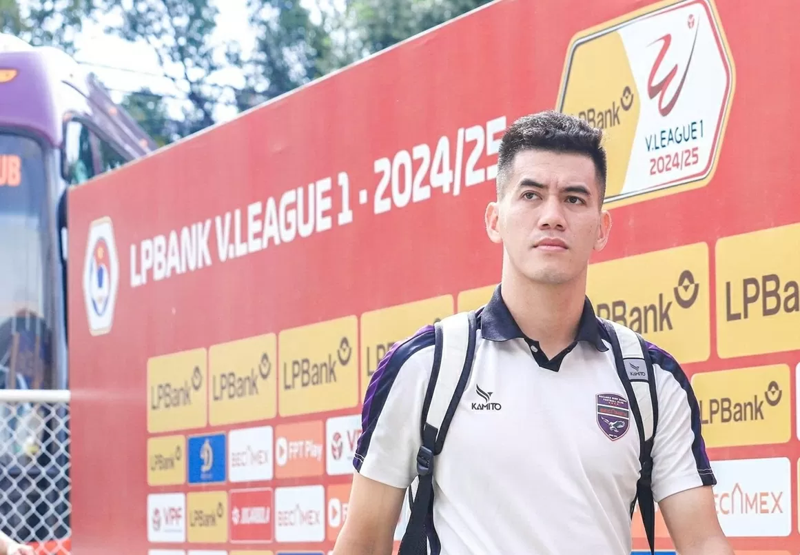 Tiến Linh giành danh hiệu Vua phá lưới V-League 2024/25 cùng hai tiền đạo khác