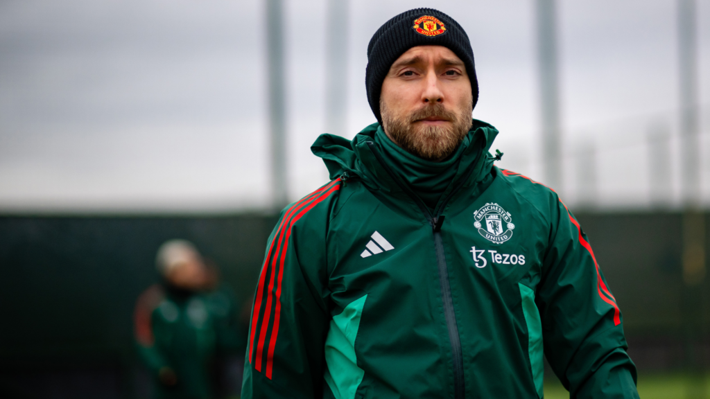 Eriksen rời MU