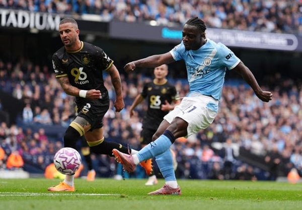 Doku thi đấu xuất sắc cho Man City a4