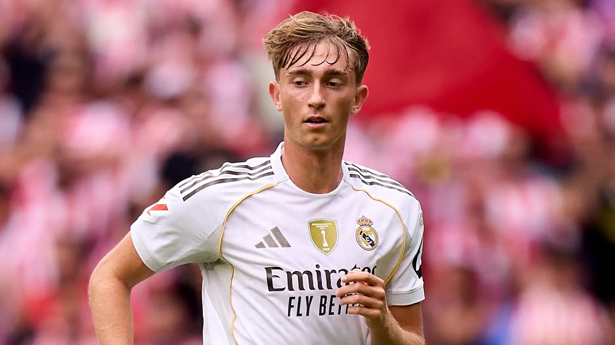 Huijsen chuẩn bị cho Champions League