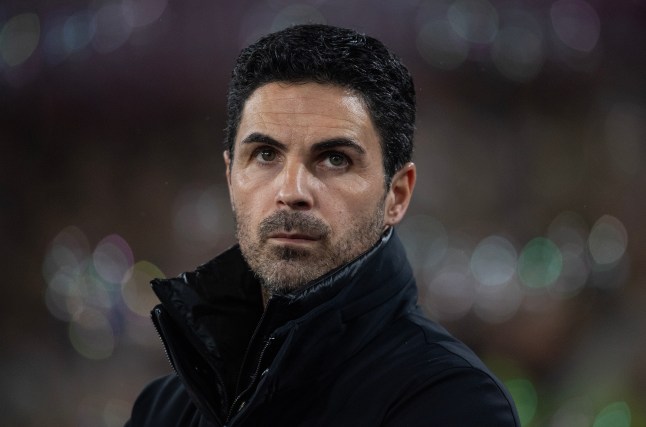 Arteta được dự đoán sẽ để Eze ngồi dự bị. Arteta được dự đoán sẽ để Eze ngồi dự bị.