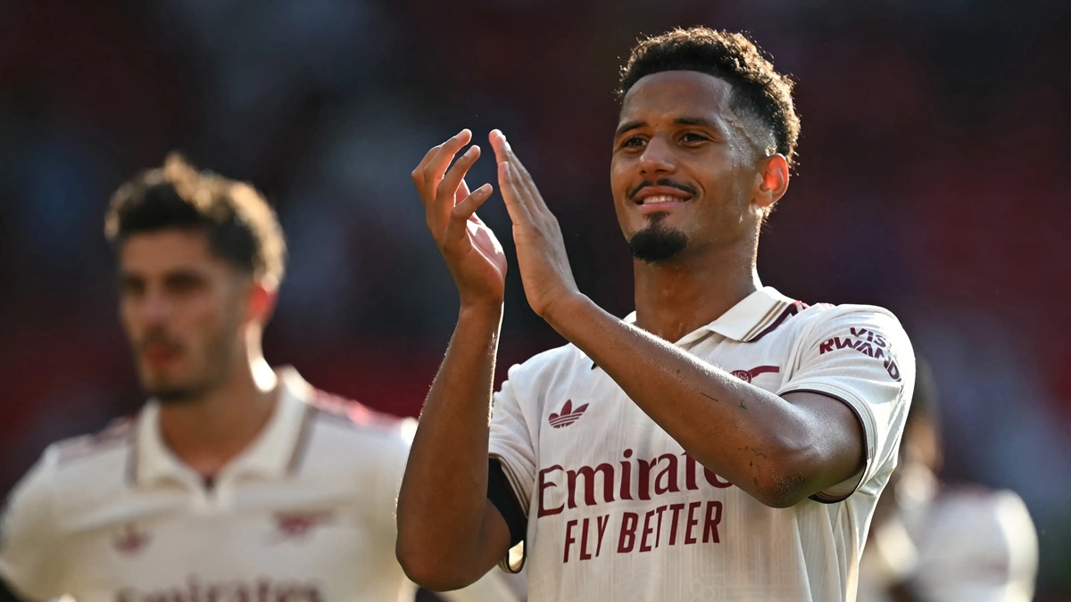 William Saliba thi đấu cho Arsenal