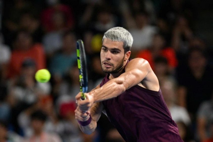 Ngược dòng bản lĩnh, Alcaraz vào chung kết Japan Open 2025