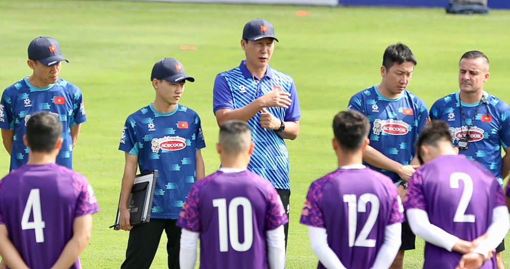 Tuyển Việt Nam đặt mục tiêu đánh bại Nepal ở 2 trận đấu tới Screenshot trận đấu Việt Nam vs Nepal