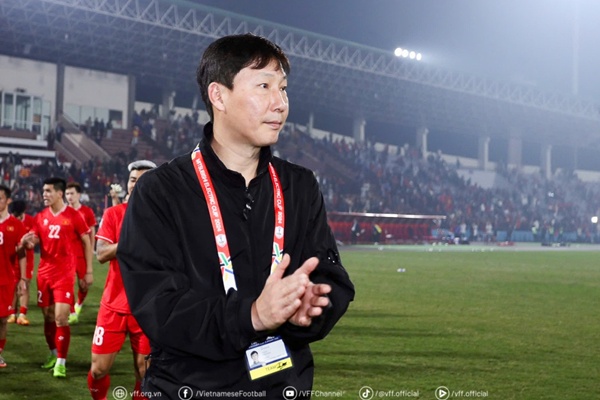 Đội hình trẻ ĐT Việt Nam Các cầu thủ trẻ ĐT Việt Nam tập luyện