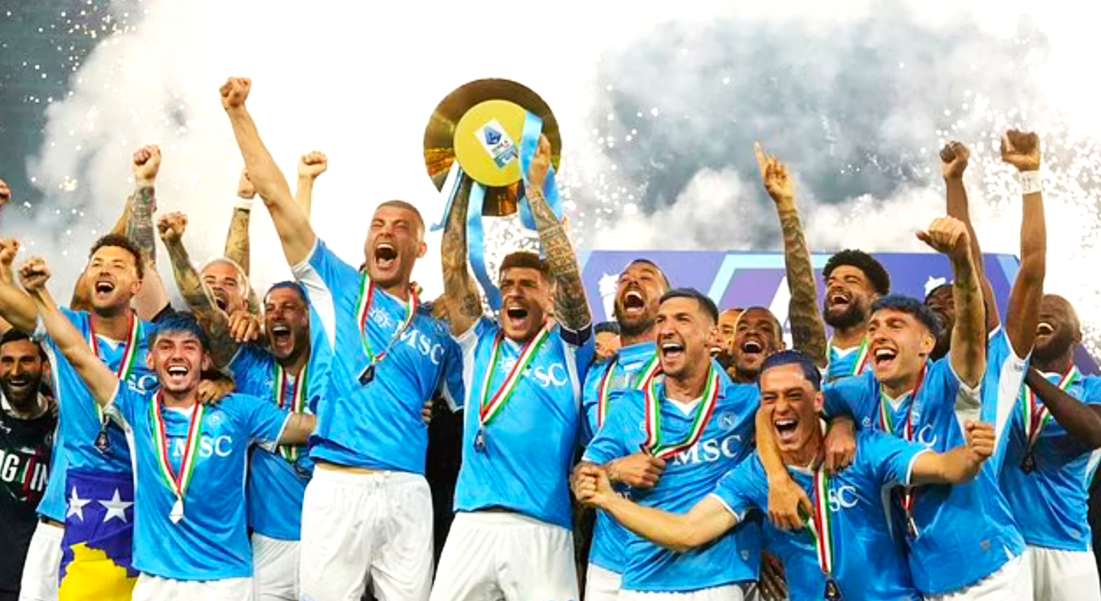 napoli-vo-dich-serie-a.png