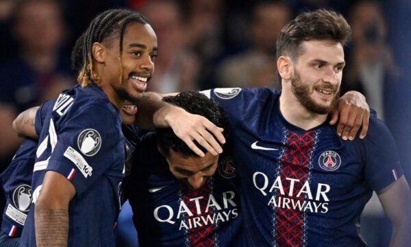Les Parisiens khẳng định sức mạnh