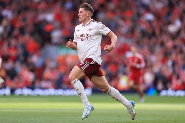 Viktor Gyokeres thi đấu cho Arsenal