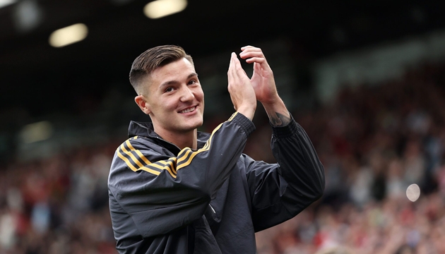 Tiền đạo Benjamin Sesko cần được đá chính trong trận derby Manchester