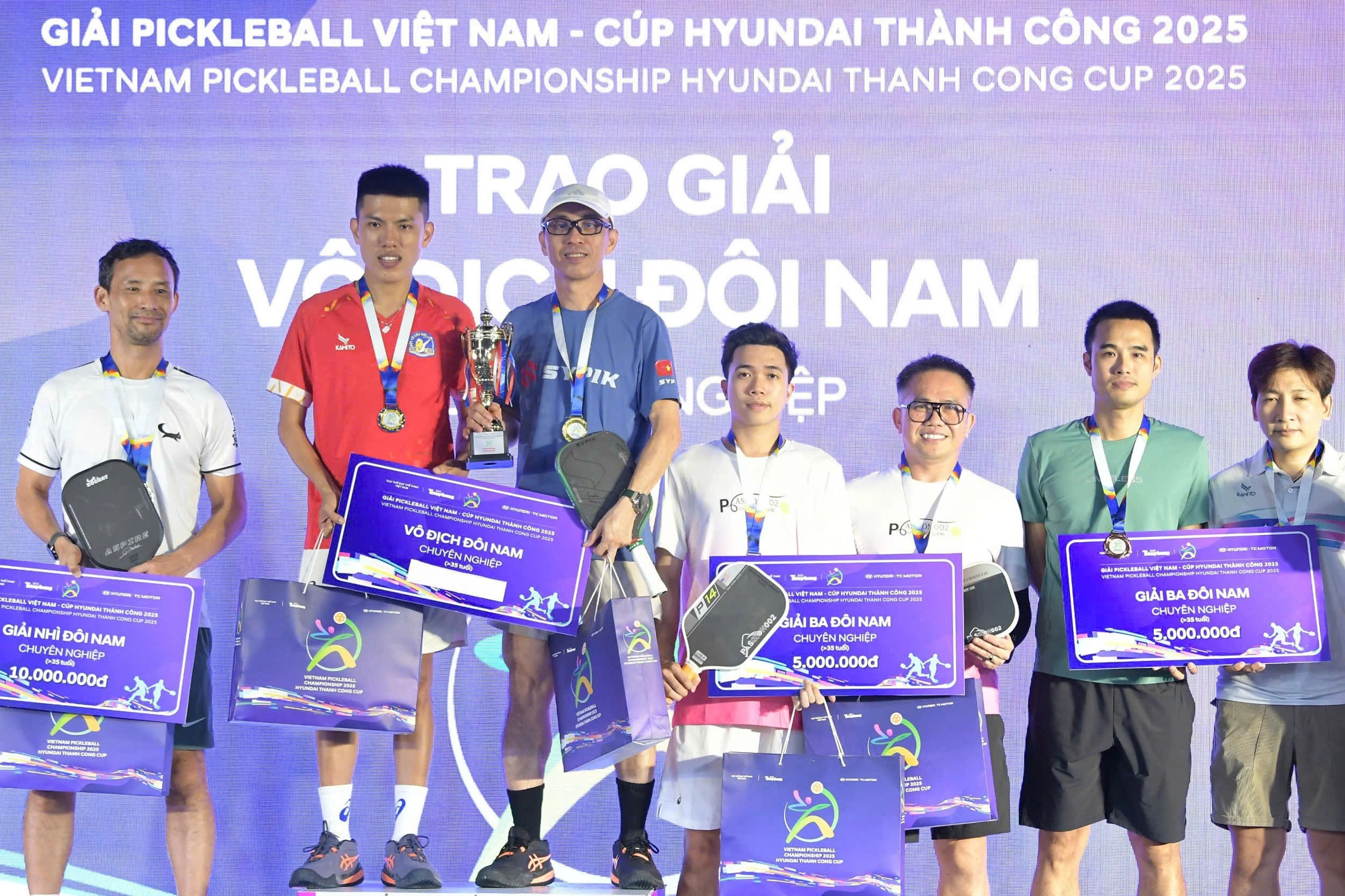 Trương Vinh Hiển thắng lớn ở giải pickleball Việt Nam 2025- Ảnh 5.