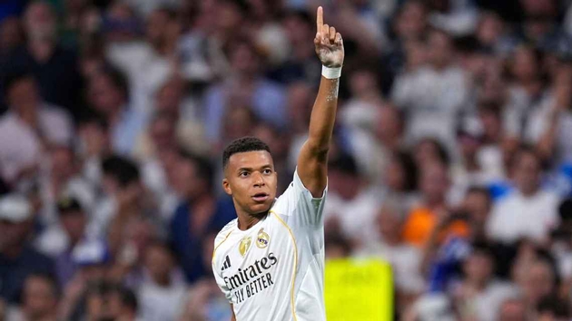 Mbappe ghi cả 2 bàn thắng cho Real Madrid.