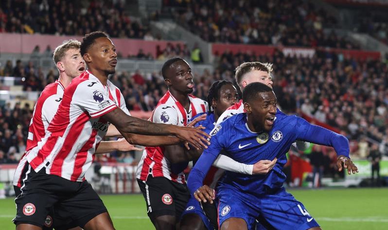 Trung vệ: Tosin Adarabioyo – 6.5/10