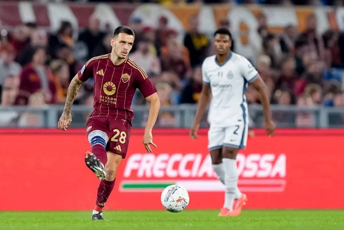 Trận đấu giữa Roma và Dynamo Kyiv