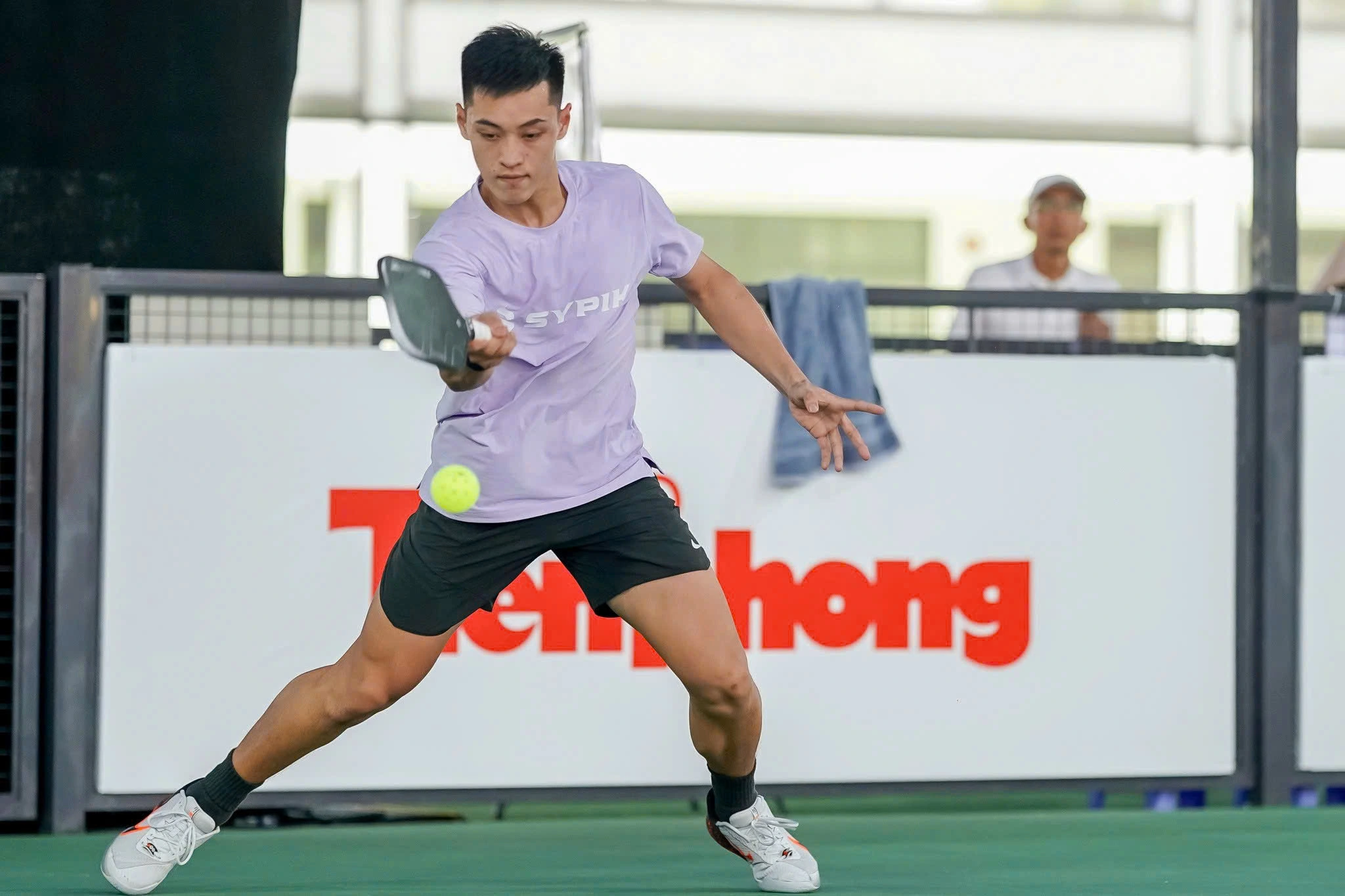 Trương Vinh Hiển thắng lớn ở giải pickleball Việt Nam 2025- Ảnh 2.