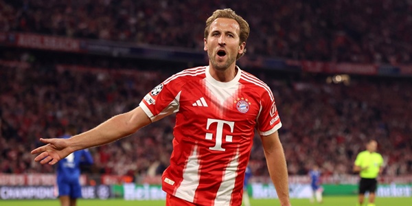Harry Kane ghi bàn cho Bayern Munich