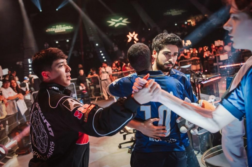 Trận đấu giữa Team Heretics và MIBR tại VCT Champions 2025