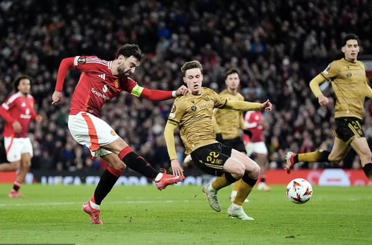 Bruno Fernandes ghi 3 bàn thắng trước Sociedad