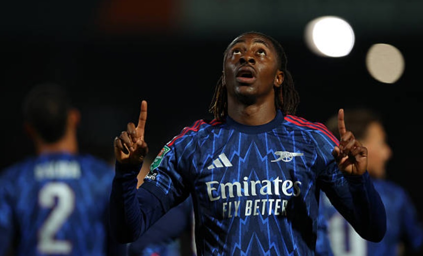 Tân binh Eze đã có bàn thắng đầu tiên cho Arsenal. Tân binh Eze đã có bàn thắng đầu tiên cho Arsenal.