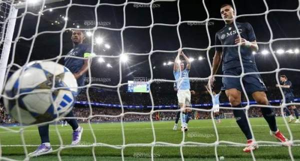 Haaland ghi bàn cho Man City