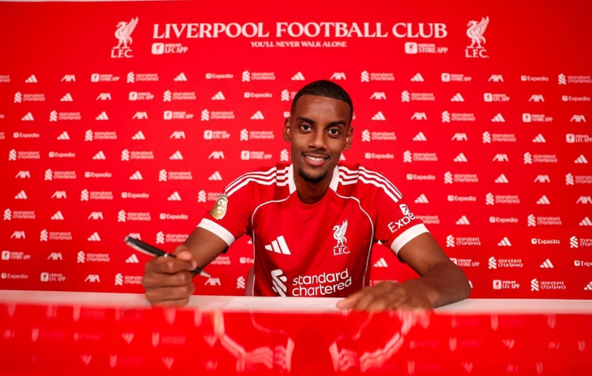 Isak trong màu áo Liverpool