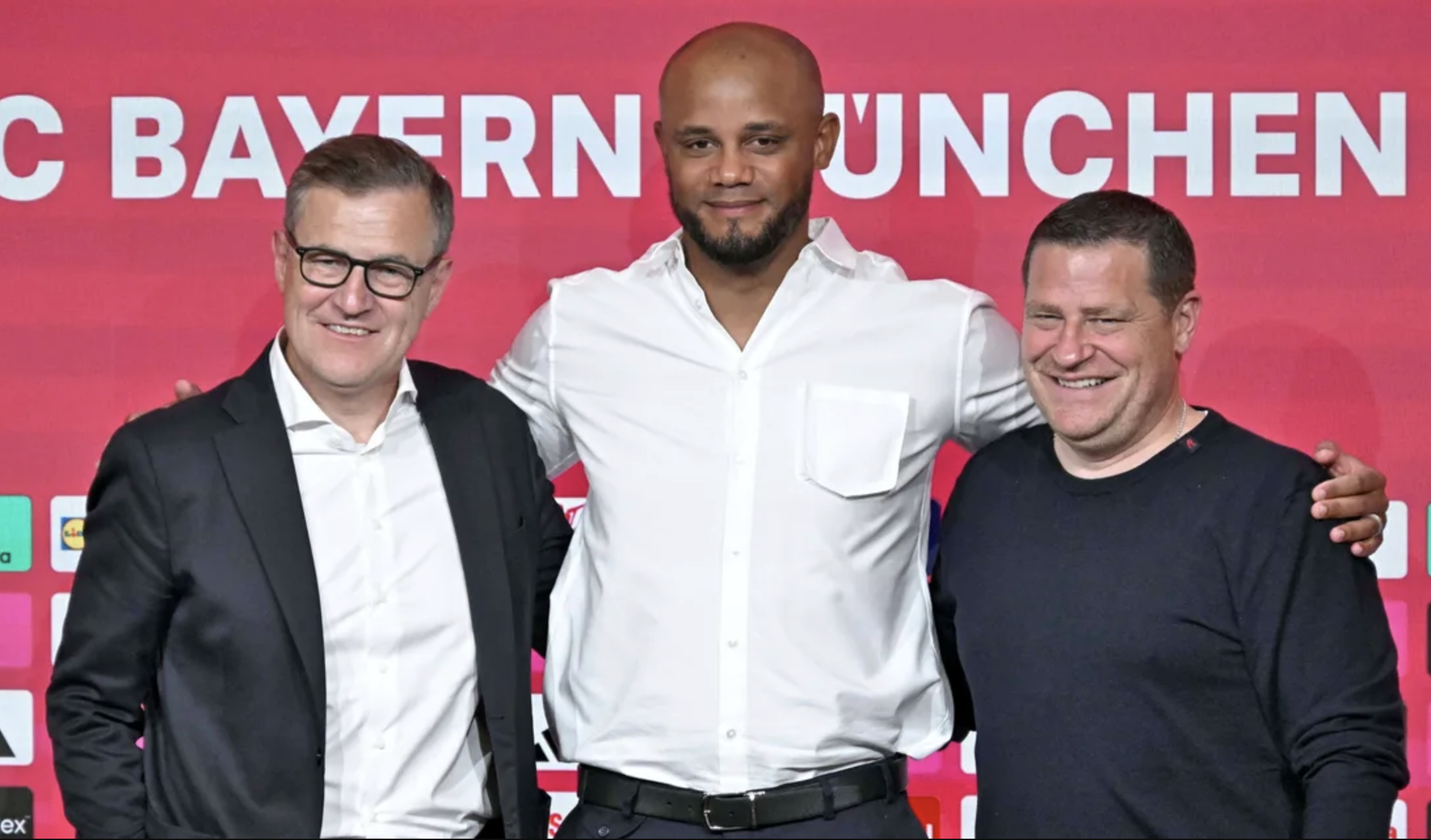 HLV Vincent Kompany cùng Bayern đăng quang