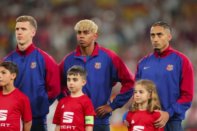 Barcelona được đánh giá cao hơn đội khách.