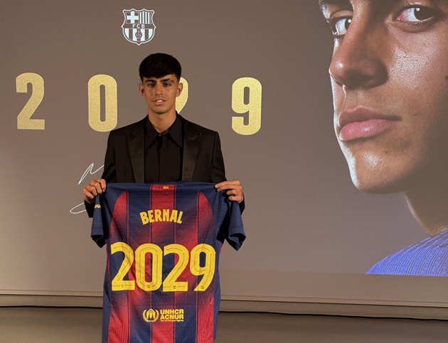 Marc Bernal có mức phá vỡ hợp đồng rất lớn ở Barca.
