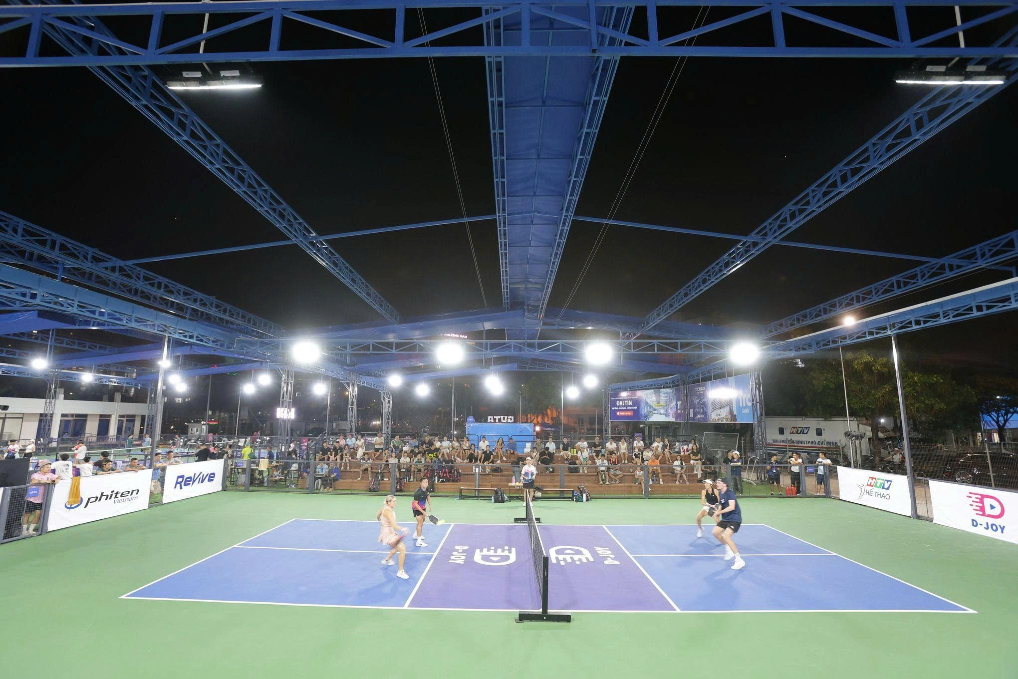 Vận động viên tham gia MB Pickleball D-Joy Tour 2025 HCMC Leg 2