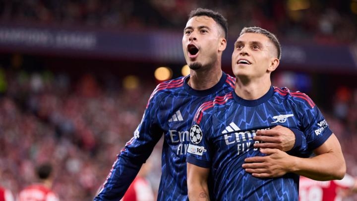 Gabriel Martinelli và Leandro Trossard ghi bàn cho Arsenal