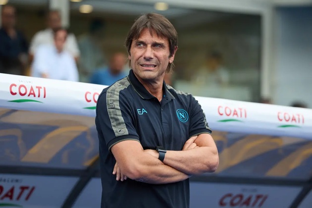 Conte hưởng lợi từ các quyết định của MU.