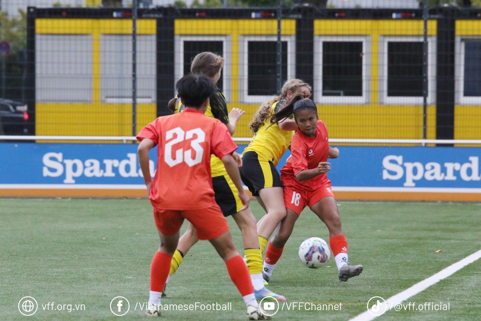 U17 nữ Việt Nam nhập cuộc tự tin
