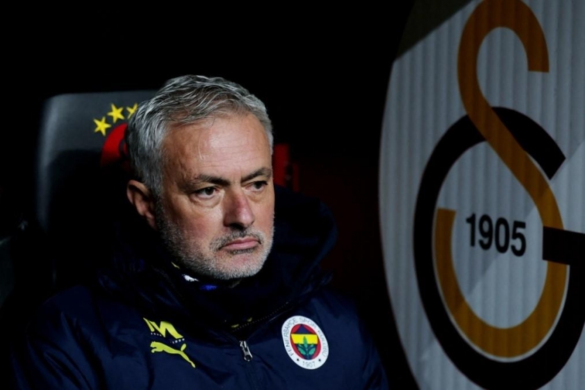 Jose Mourinho bị sa thải