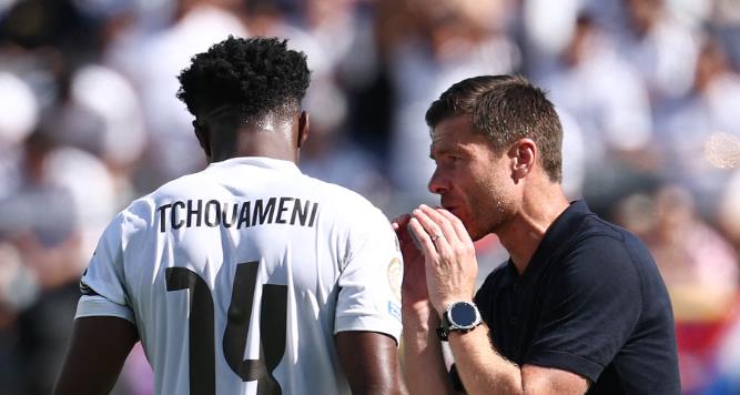Các tiền vệ chất lượng của Real Madrid