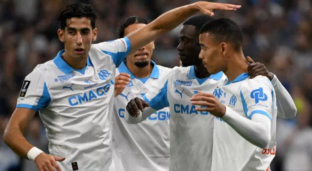 Marseille giành chiến thắng hủy diệt trước Lorient.