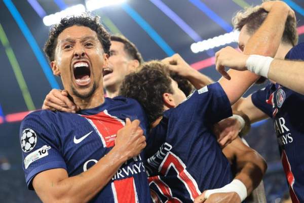 PSG ăn mừng chiến thắng