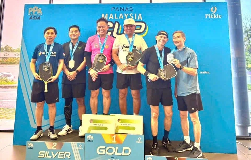 Hai tay vợt Việt Nam nhận huy chương vàng tại giải pickleball PPA Tour Asia Malaysia Cup