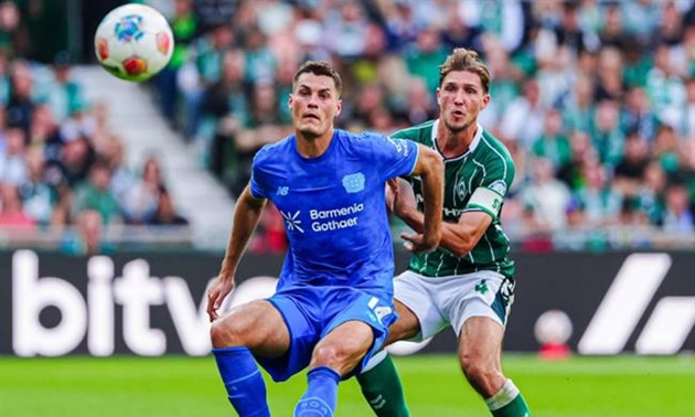 Schick vẫn là đầu tàu hàng công của Leverkusen