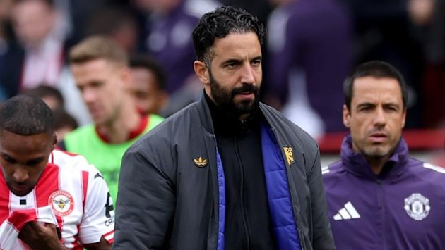 HLV Ruben Amorim đang chịu áp lực lớn tại Man Utd