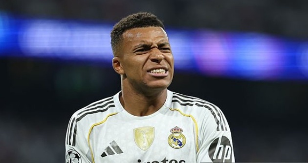 Mbappe hài lòng khi Real giành 3 điểm.