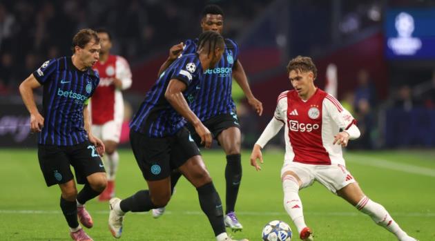 Inter giành chiến thắng ấn tượng trước Ajax.