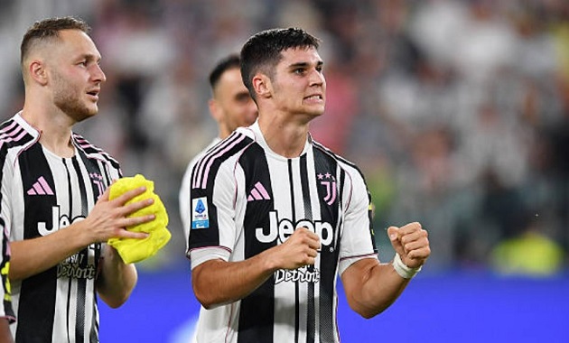 Juventus thi đấu quả cảm ở Derby d'Italia