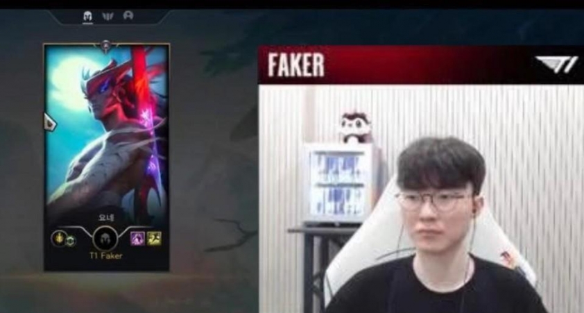 Fan nhắc nhở Faker sử dụng skin Yone T1