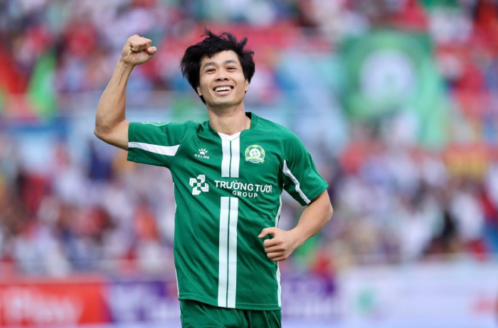 Nguyễn Công Phượng trở lại áo số 10 tại Trường Tươi Đồng Nai Nguyễn Công Phượng khoác áo số 10 cho Trường Tươi Đồng Nai