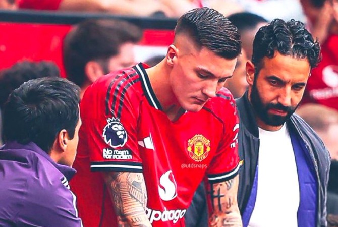 Amorim cần thay đổi chiến thuật, nhân sự của Man United.