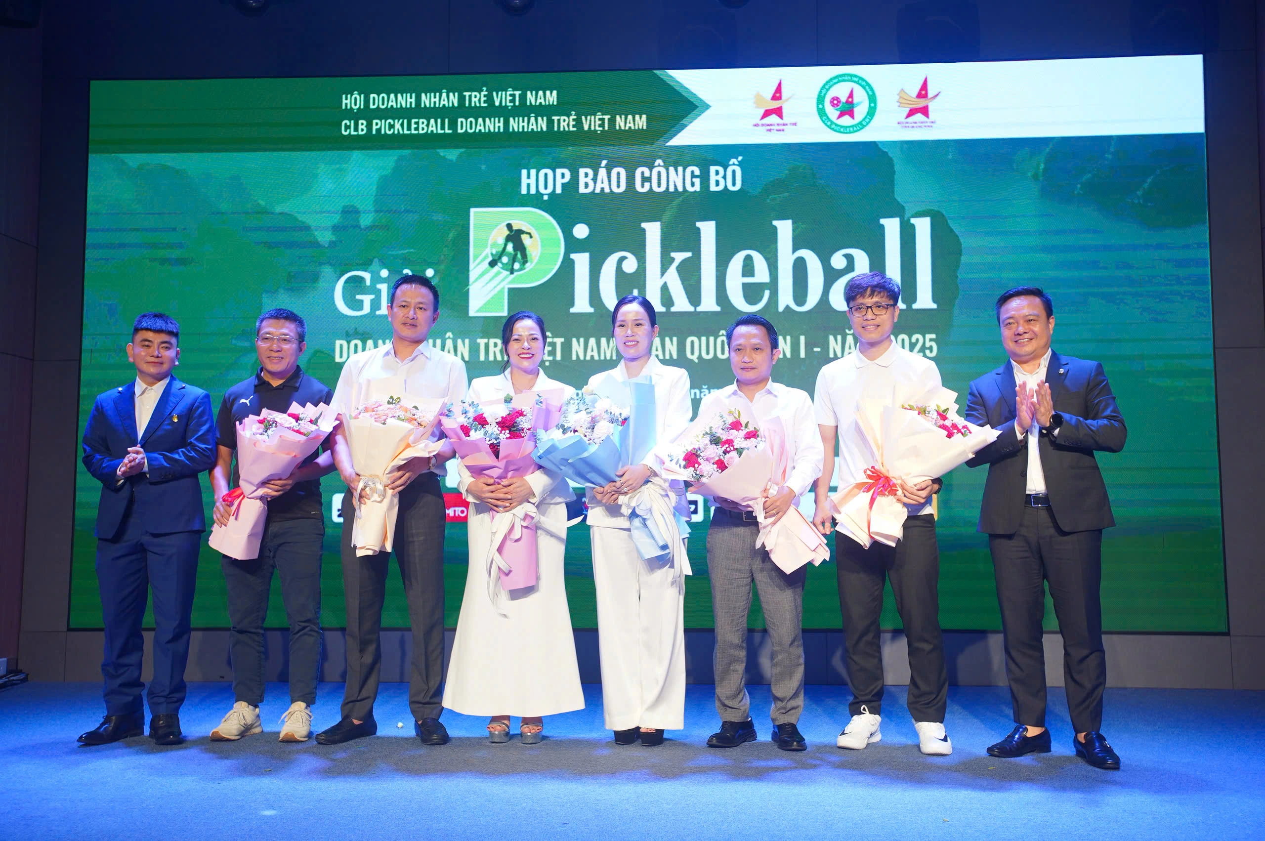 Xuất hiện sân chơi pickleball hấp dẫn cho doanh nhân trẻ Việt Nam- Ảnh 1.