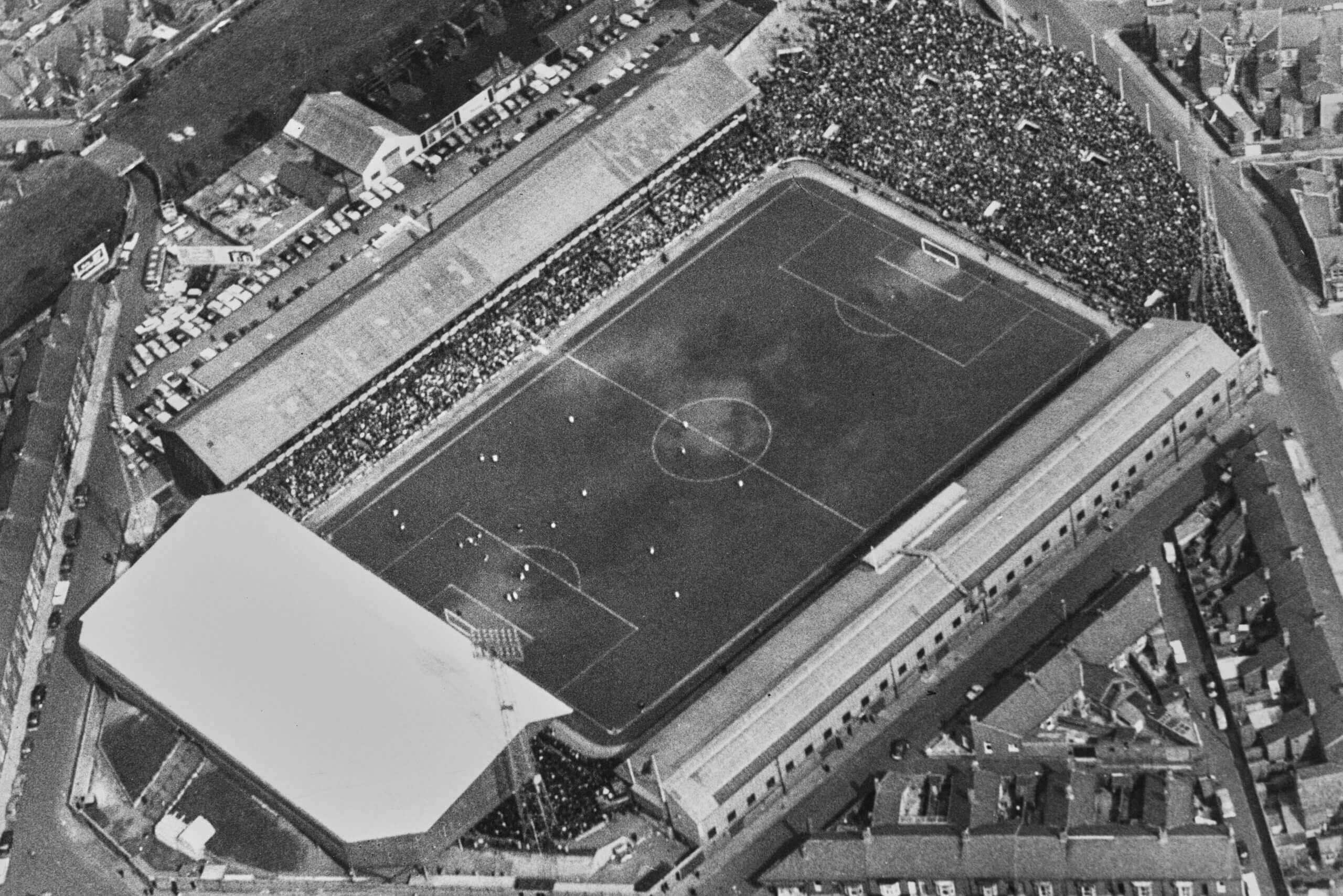 Sân nhà cũ Sunderland Roker Park năm 1966