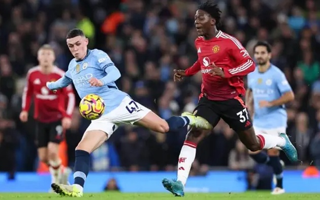 Foden hay Mainoo không còn được trọng dụng nhiều tại Manchester