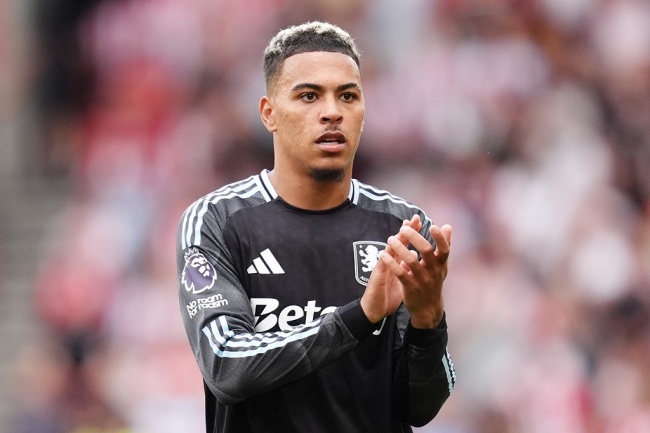 Chelsea theo dõi sát sao tình hình Morgan Rogers