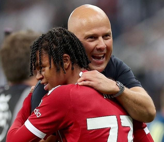 Rio Ngumoha trong danh sách Champions League