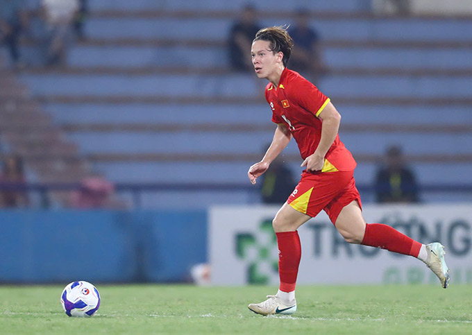 Viktor Lê ghi bàn